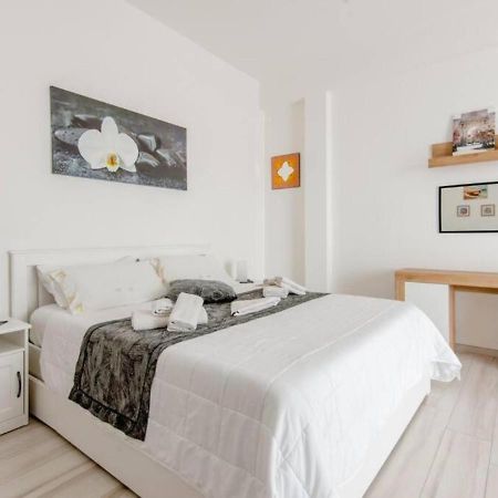 Il Barone Rosso B&B เลชเช ภายนอก รูปภาพ