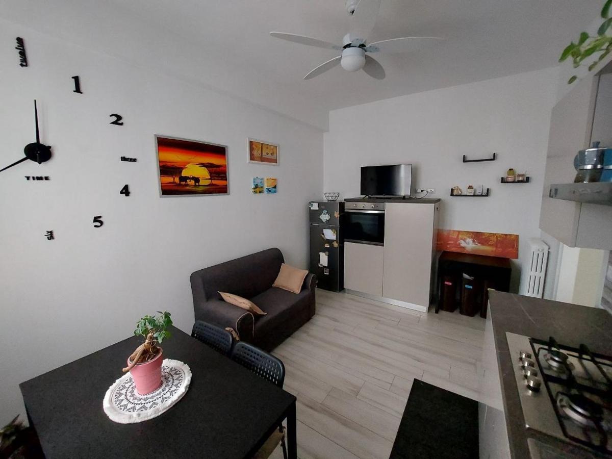 Il Barone Rosso B&B เลชเช ภายนอก รูปภาพ