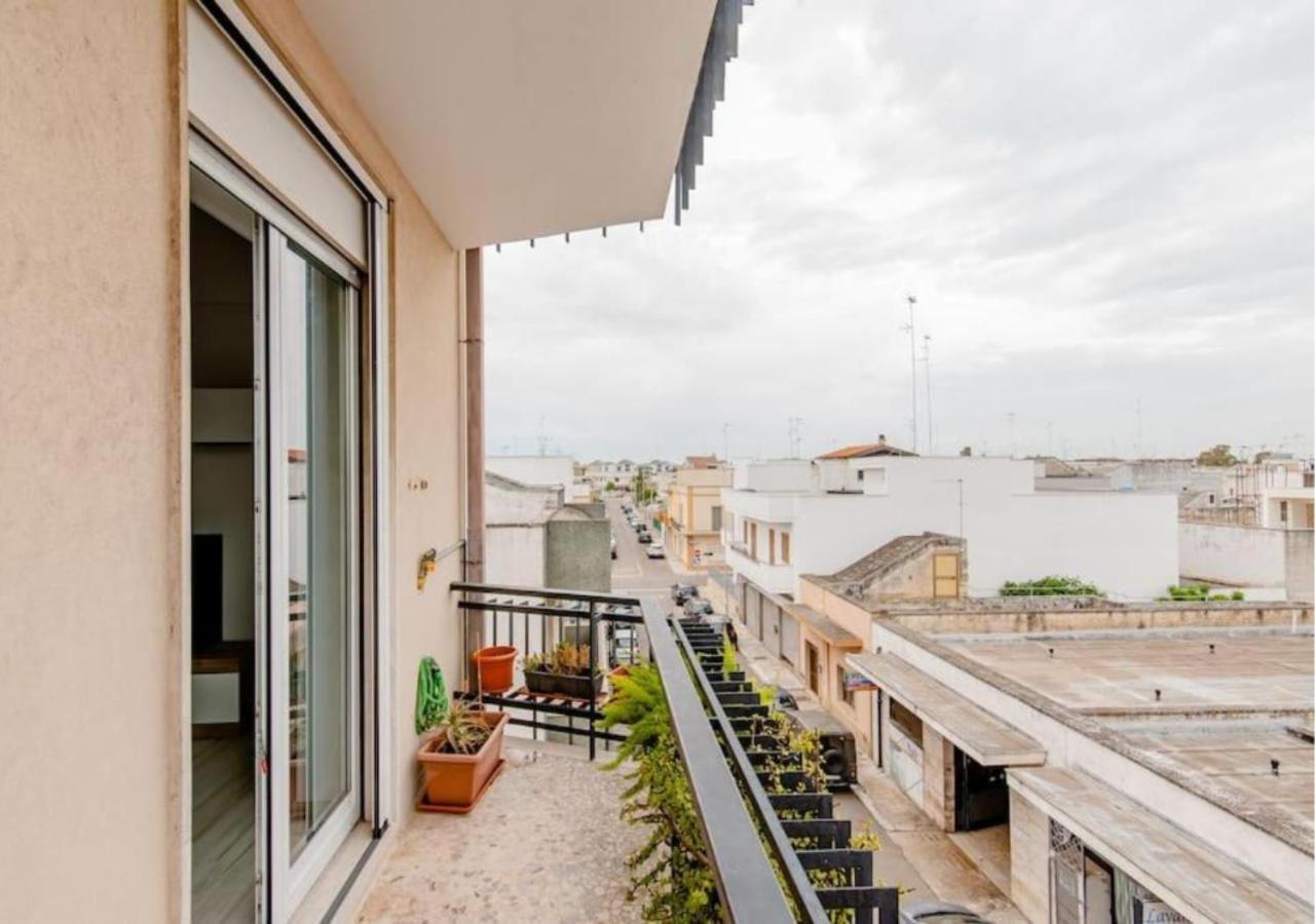Il Barone Rosso B&B เลชเช ภายนอก รูปภาพ